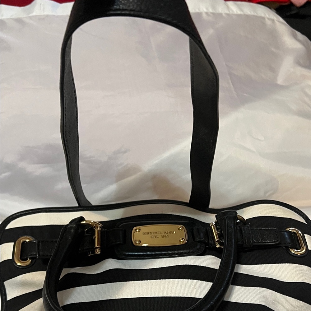Michael Kors Black and White Striped Hamilton Canvas Tote with Gold Hardward - Picture 3 of 12
